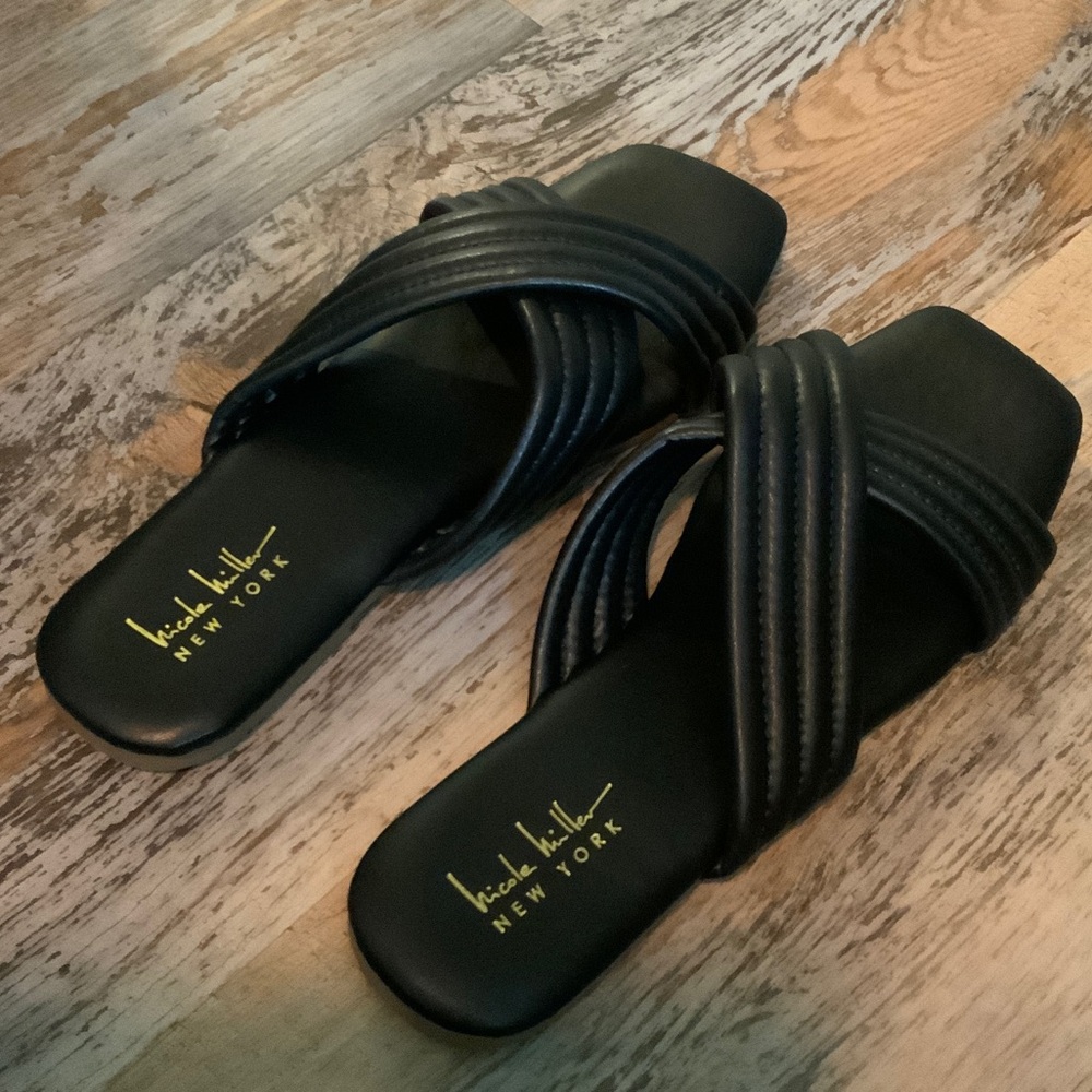 Nicole Miller Women's Cross Strap Flat Slide Sandal Size 8.5